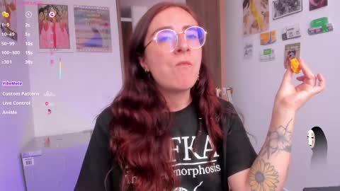 Snapshot of linda_giggle chatting on June 4, 2026, 4:24 pm Giggles online show from June 4, 2026, 4:24 pm