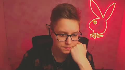 Linda online show from March 12, 2025, 4:35 pm