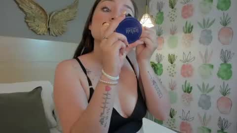 linda_montoya online show from July 11, 2026, 12:19 pm