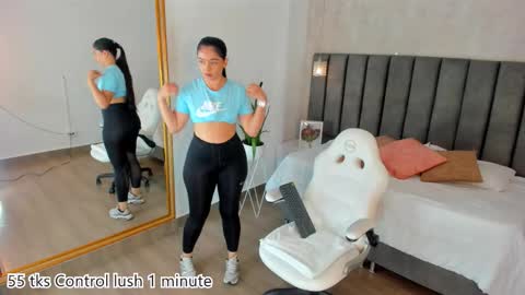 Snapshot of linda_saenz1 chatting on September 18, 2025, 11:34 am Linda Saenz online show from September 18, 2025, 11:34 am