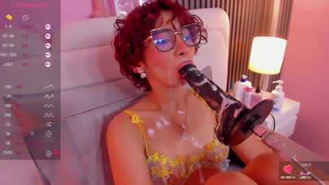 Snapshot of linda_sofi__ chatting on February 19, 2025, 11:04 pm linda_sofi__ online show from February 19, 2025, 11:04 pm