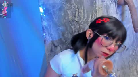 Snapshot of linda_sofi__ chatting on October 29, 2025, 7:48 pm linda_sofi__ online show from October 29, 2025, 7:48 pm