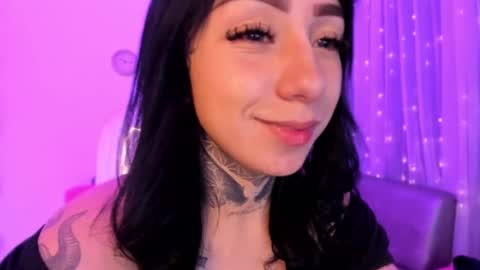 Snapshot of lindaa_miller chatting on January 2, 2025, 12:34 am linda miller online show from January 2, 2025, 12:34 am
