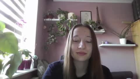 LindaAmore online show from September 9, 2025, 6:13 am