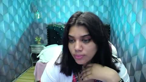    online show from December 18, 2024, 10:30 am