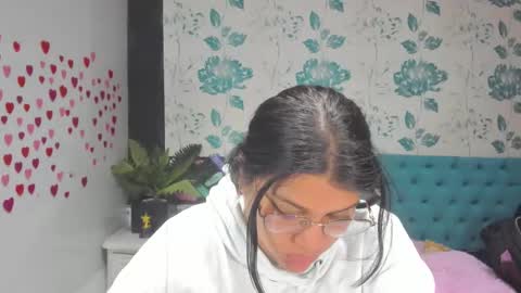    online show from February 28, 2025, 6:09 pm