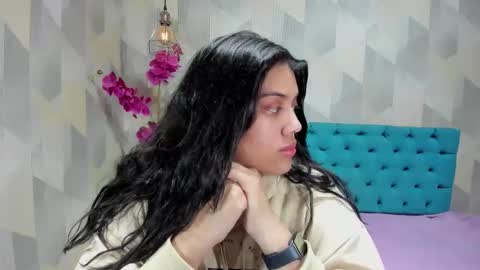    online show from October 20, 2025, 5:02 pm