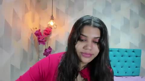 Snapshot of lindabreexlove chatting on June 19, 2026, 1:48 pm online show from June 19, 2026, 1:48 pm