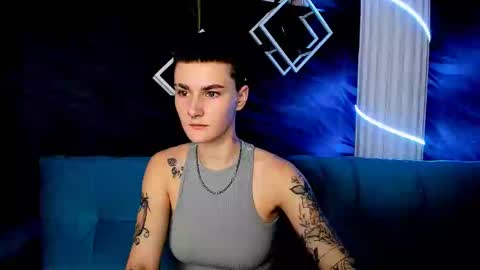 lindabryantt online show from March 2, 2025, 11:07 am