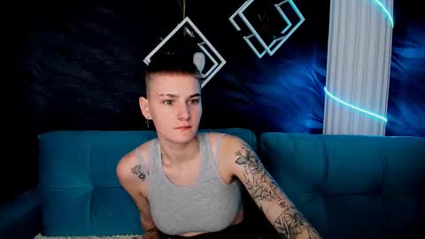 lindabryantt online show from March 12, 2025, 3:24 am