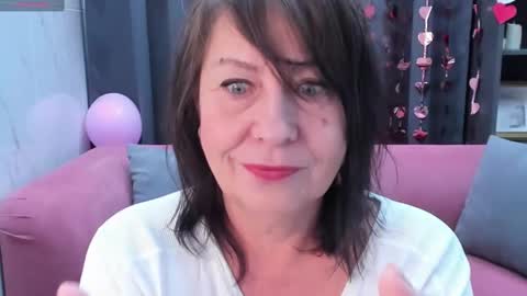Snapshot of lindahottie chatting on February 15, 2025, 8:33 am Linda online show from February 15, 2025, 8:33 am