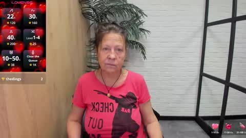 Snapshot of lindahottie chatting on September 18, 2025, 1:13 pm Linda online show from September 18, 2025, 1:13 pm