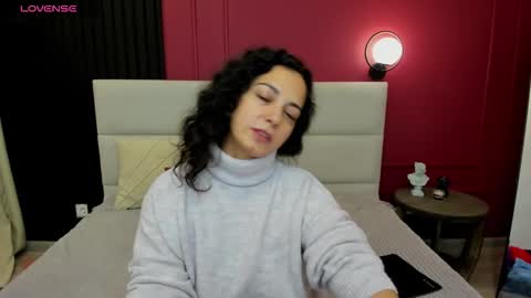 Linda online show from October 10, 2025, 1:26 am