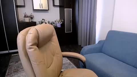 Linda Liony online show from June 24, 2026, 12:15 pm