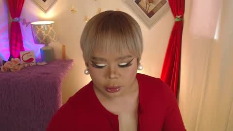 Lindsay online show from March 3, 2025, 12:04 am