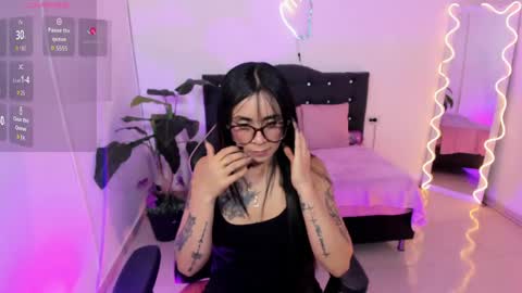 Linda  online show from May 18, 2026, 3:35 am
