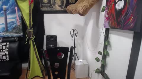 Snapshot of lindsey_2023 chatting on February 27, 2025, 6:50 am lindsey_2023 online show from February 27, 2025, 6:50 am