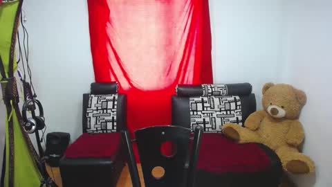 Snapshot of lindsey_2023 chatting on March 7, 2025, 6:43 pm lindsey_2023 online show from March 7, 2025, 6:43 pm