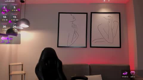 Lin  online show from September 27, 2025, 5:01 am