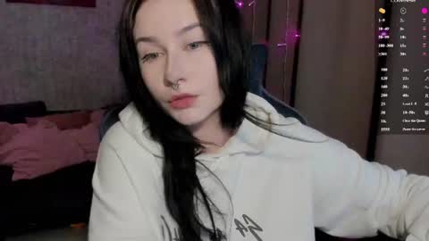 Lina online show from June 14, 2026, 7:10 am
