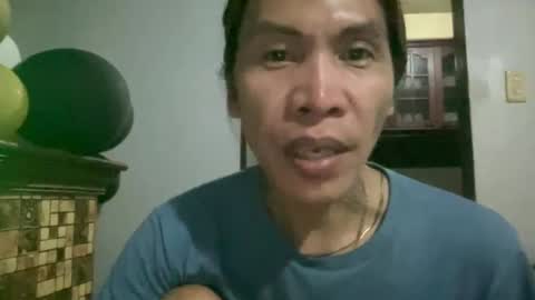Snapshot of lingkure_69ts chatting on December 18, 2024, 7:41 pm weng bustamante online show from December 18, 2024, 7:41 pm