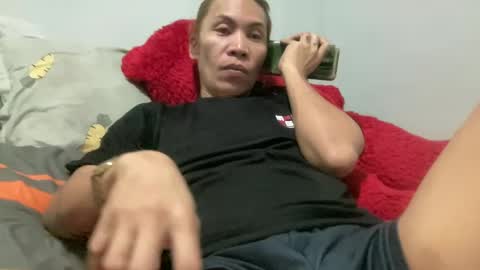 Snapshot of lingkure_69ts chatting on January 19, 2025, 12:17 pm weng bustamante online show from January 19, 2025, 12:17 pm