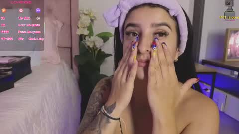 Luciana online show from July 4, 2026, 1:01 am