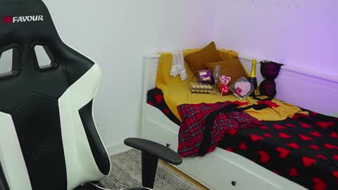 Tina online show from February 14, 2026, 7:10 pm