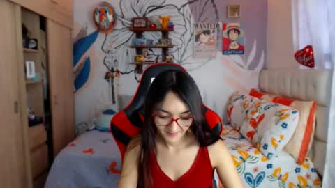 LinzyBaner online show from March 20, 2026, 10:03 pm