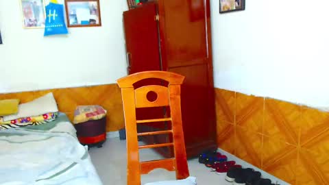 Snapshot of lionpuppy17 chatting on January 2, 2025, 10:44 pm Lionpuppy online show from January 2, 2025, 10:44 pm