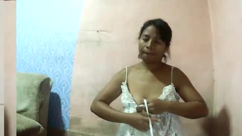 Snapshot of liora_selene chatting on March 8, 2025, 6:05 pm liora online show from March 8, 2025, 6:05 pm