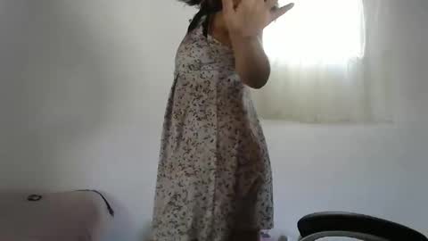 Snapshot of liora_selene chatting on February 20, 2026, 6:37 am liora online show from February 20, 2026, 6:37 am