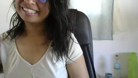 liora online show from May 7, 2026, 9:14 am