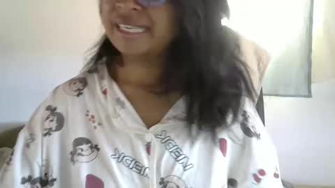 Liora selenex online show from May 1, 2026, 4:06 am