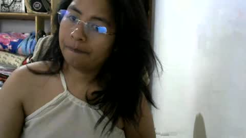 Liora selenex online show from June 21, 2026, 6:27 am