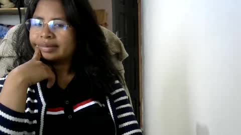 Snapshot of liora_selenex chatting on June 29, 2026, 10:48 am Liora selenex online show from June 29, 2026, 10:48 am