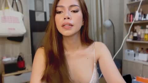 Liora of Ophir online show from March 4, 2026, 6:25 pm