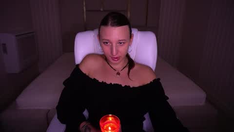 Lia online show from November 26, 2025, 10:11 pm