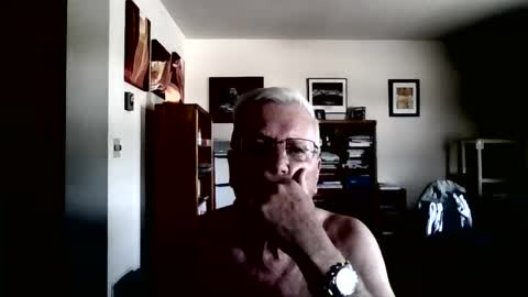 lipsondix online show from May 12, 2026, 10:40 pm