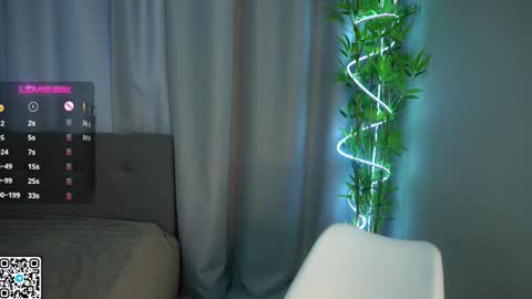 Amelia online show from December 12, 2024, 4:15 am