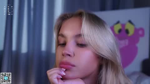 Amelia online show from September 28, 2025, 1:11 am