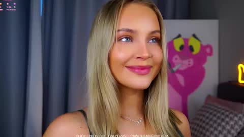 Amelia online show from November 2, 2025, 1:08 am