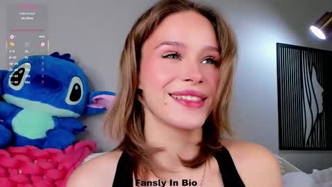 Lina online show from October 14, 2025, 1:28 am