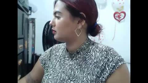 Lipsy online show from February 17, 2025, 12:05 pm