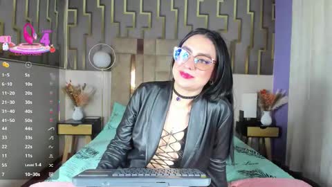 lis_rouse online show from October 12, 2025, 5:17 am