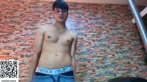 Snapshot of lisa__cute__ chatting on October 22, 2025, 2:06 pm Lisa and Andru online show from October 22, 2025, 2:06 pm