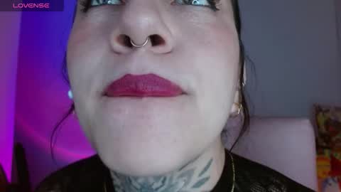 Lisa online show from October 21, 2025, 2:01 am