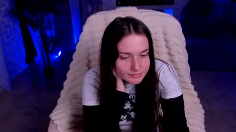 lisa_elfy online show from January 20, 2025, 4:01 pm