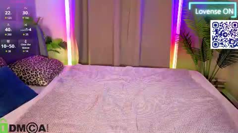 lisa_rabbit online show from July 17, 2026, 1:01 am
