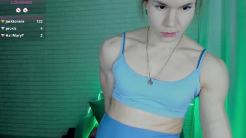 Snapshot of lisa_ree_ chatting on January 5, 2025, 12:09 am lisa online show from January 5, 2025, 12:09 am